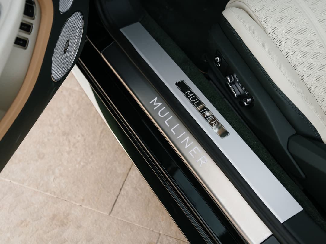 Bentley Continental GTC Speed Mulliner V8 Hybrid