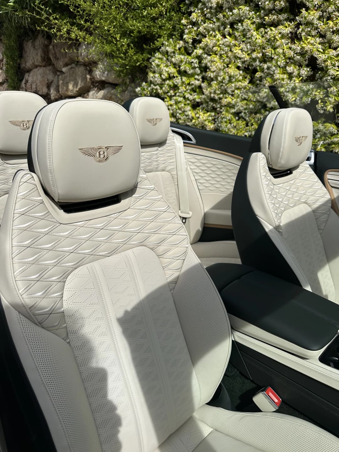 Bentley Continental GTC Speed Mulliner V8 Hybrid