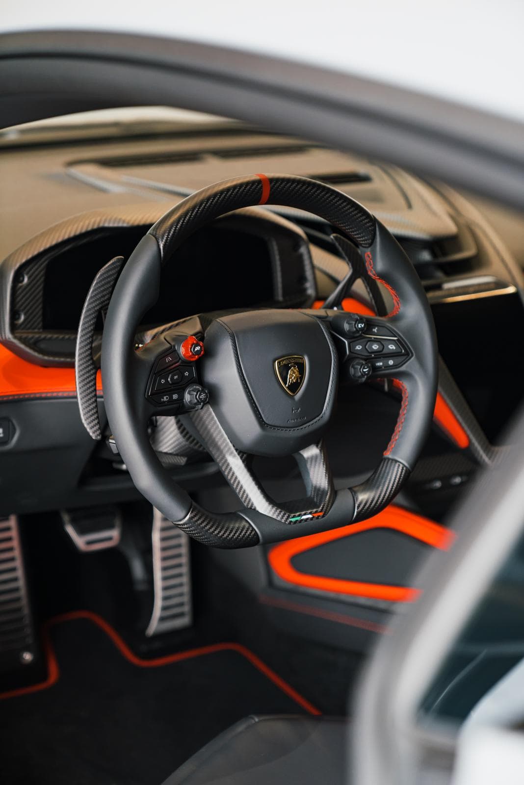 Lamborghini Revuelto