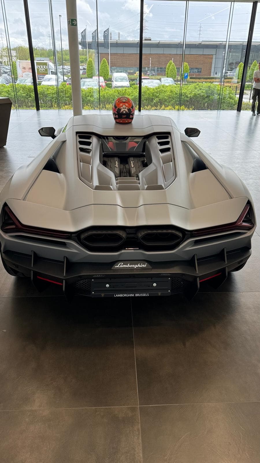 Lamborghini Revuelto