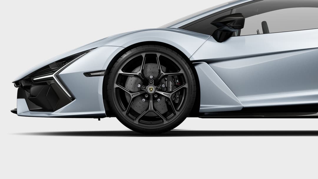 Lamborghini Revuelto