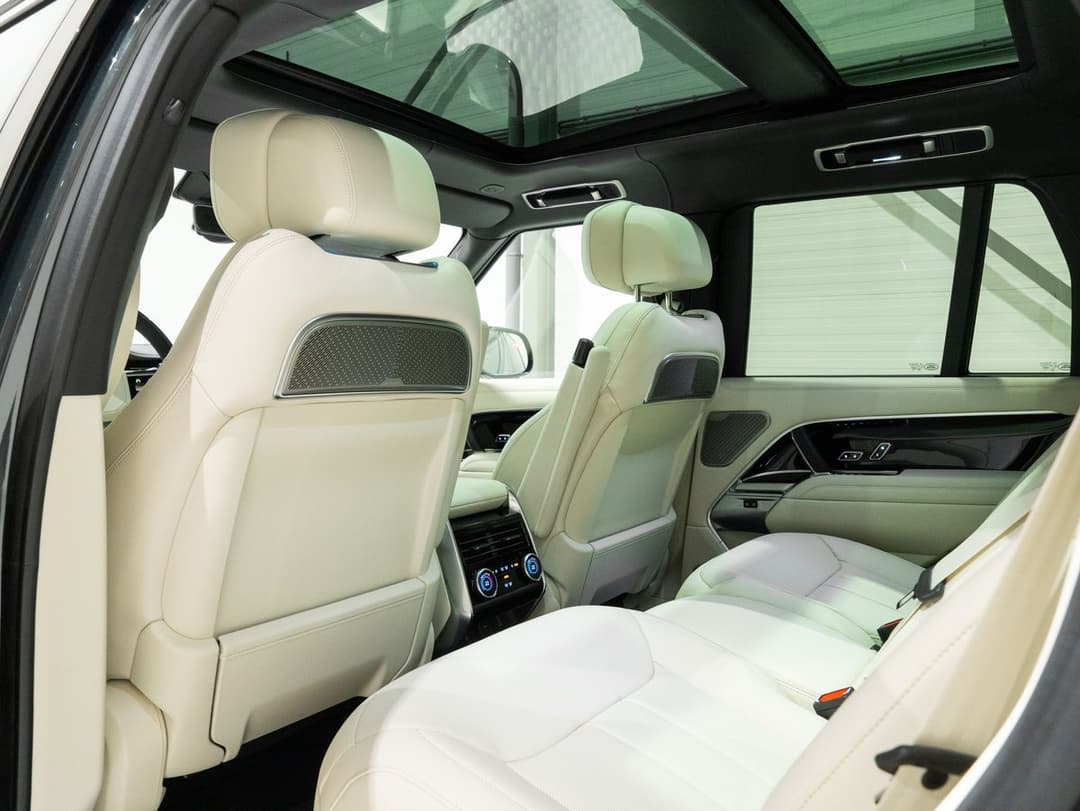 Range Rover Autobiography LWB P460e Hybrid