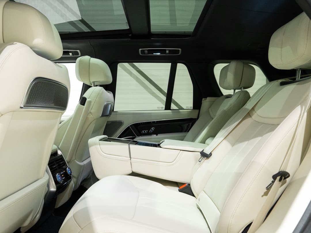 Range Rover Autobiography LWB P460e Hybrid