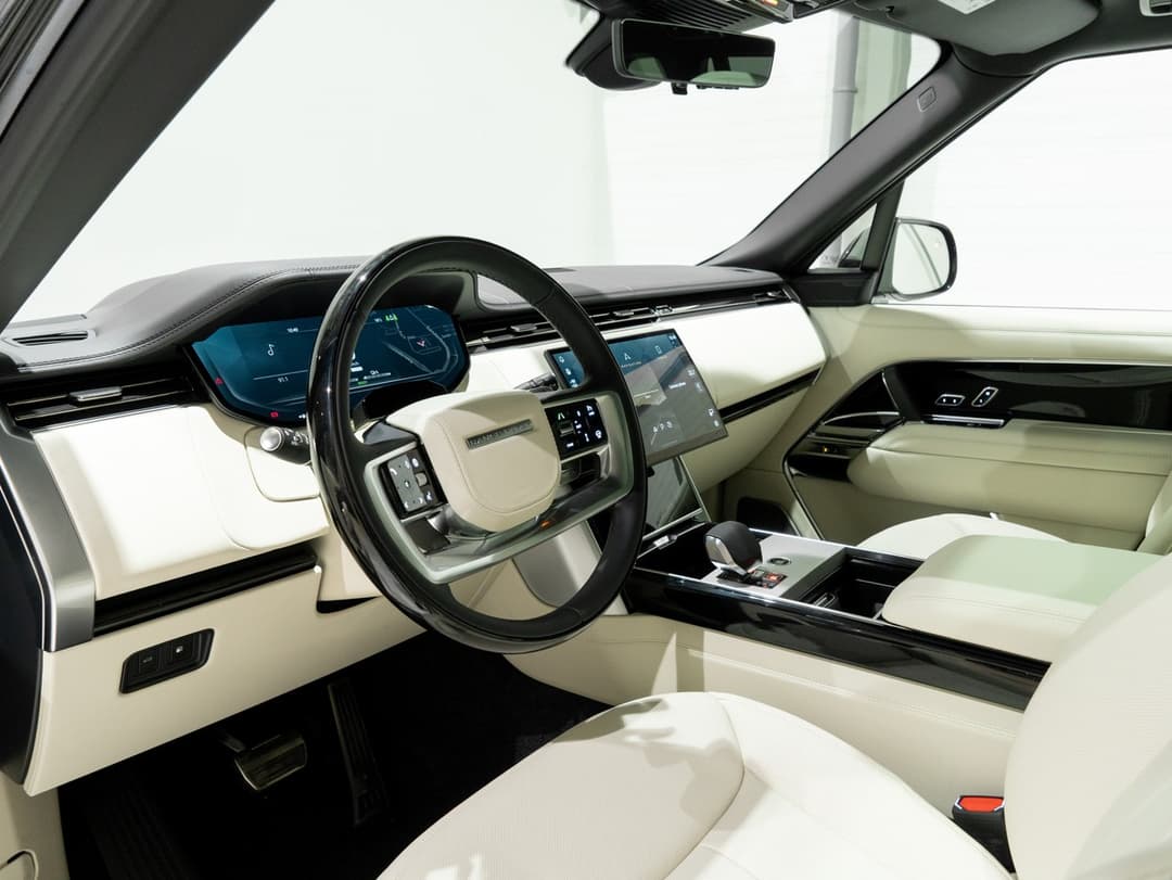 Range Rover Autobiography LWB P460e Hybrid